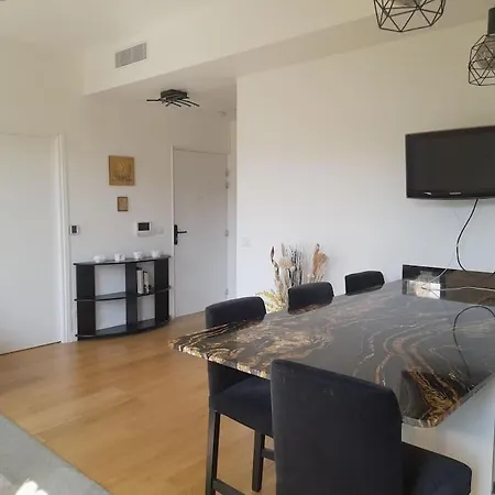 Bastille-appartement Elegant-confortable- Clim' Apartament